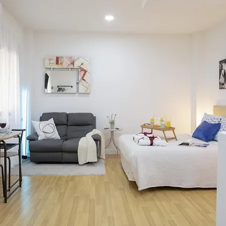 Apartment -malagasunapts-estudio Picasso Capuchinos Malaga