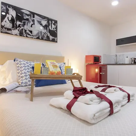 -malagasunapts-estudio Picasso Capuchinos
